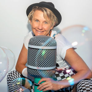 Shorty Brown, children's magician in Byron Bay, photo 2