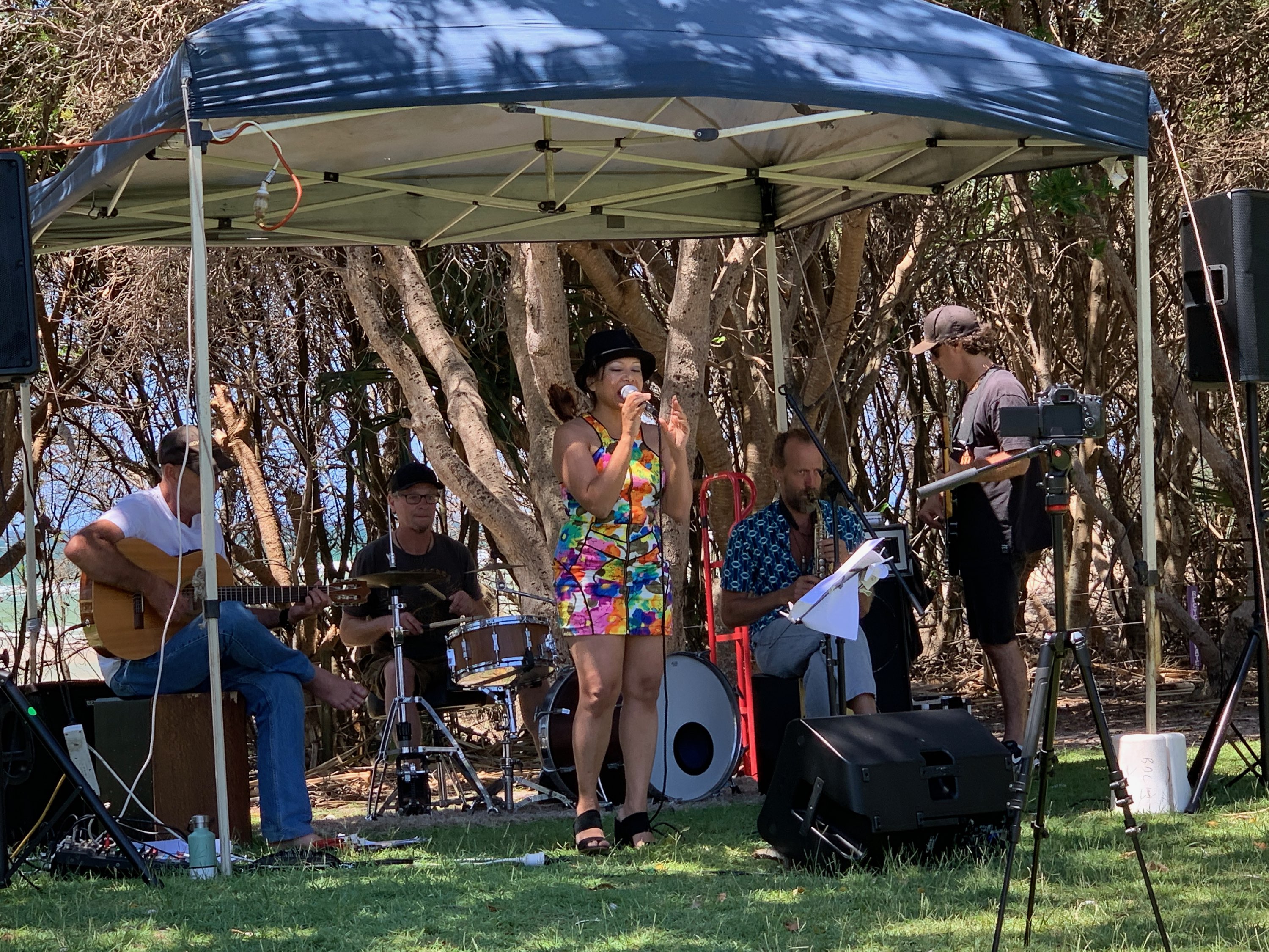 Lady Jam, cover band in Byron Bay