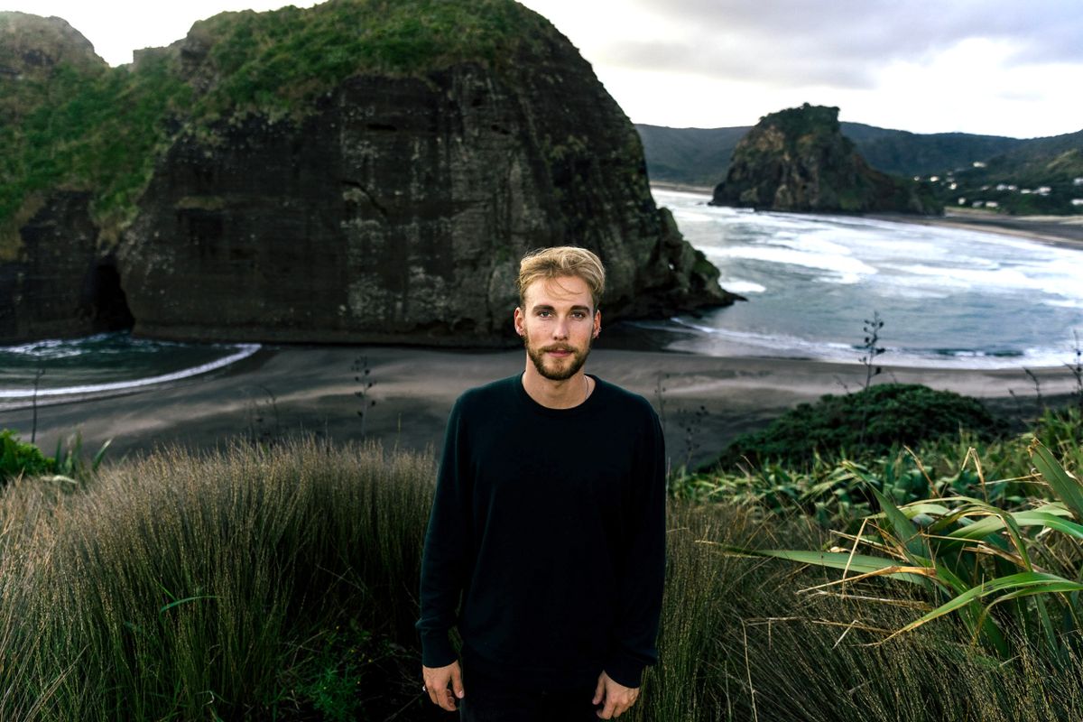 Gene English, dj in Byron Bay