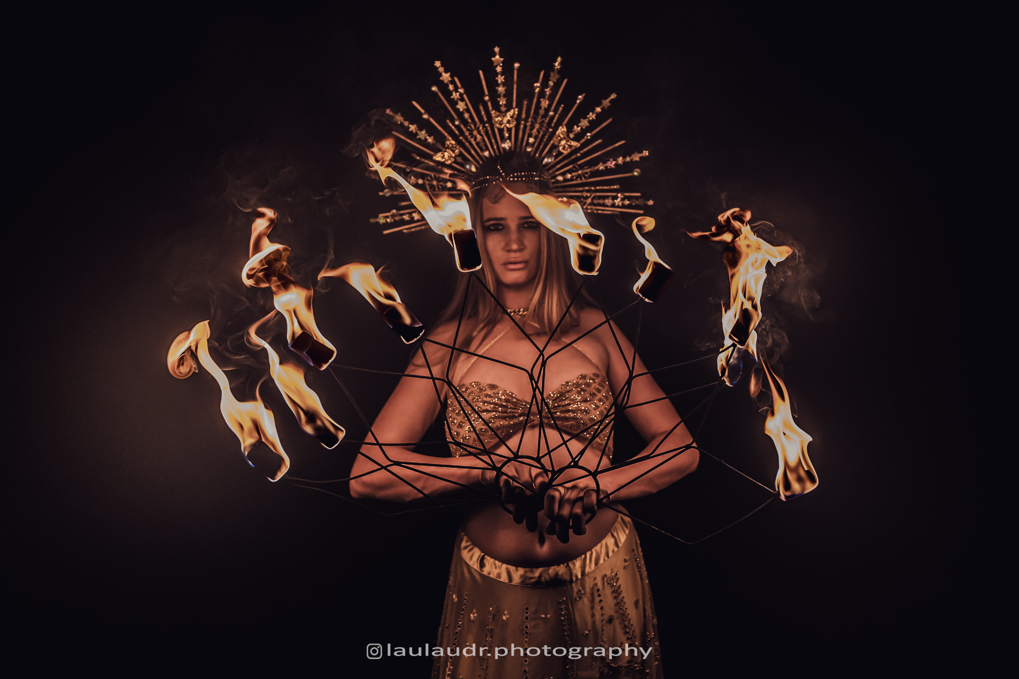 Chaosmic Entertainment, fire performer in Byron Bay