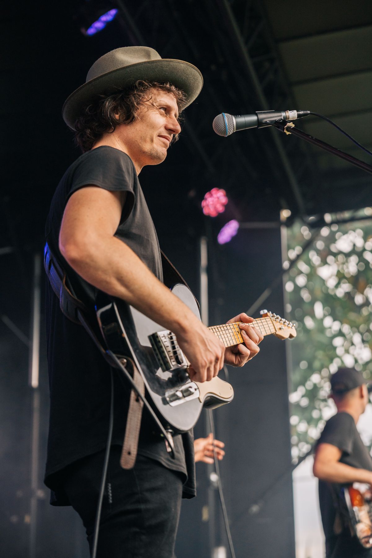 Harry Nichols, musical soloist in Byron Bay