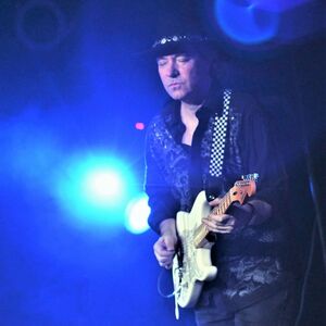 Gerry Joe Weise, jazz guitarist in Byron Bay, photo 2
