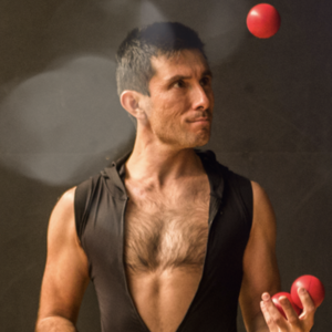 El Fantastico!, mime in Byron Bay, photo 2