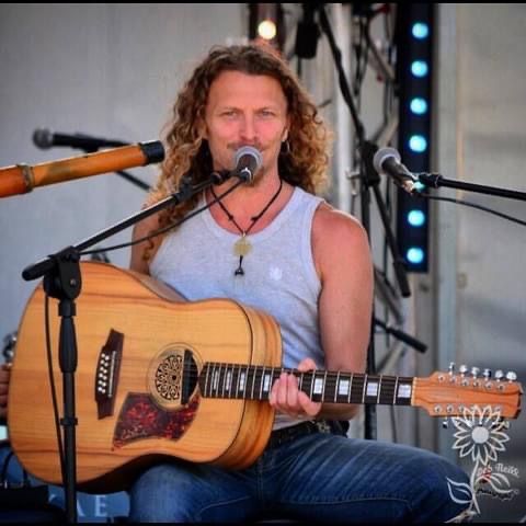 Nathan Kaye, singer-songwriter in Byron Bay