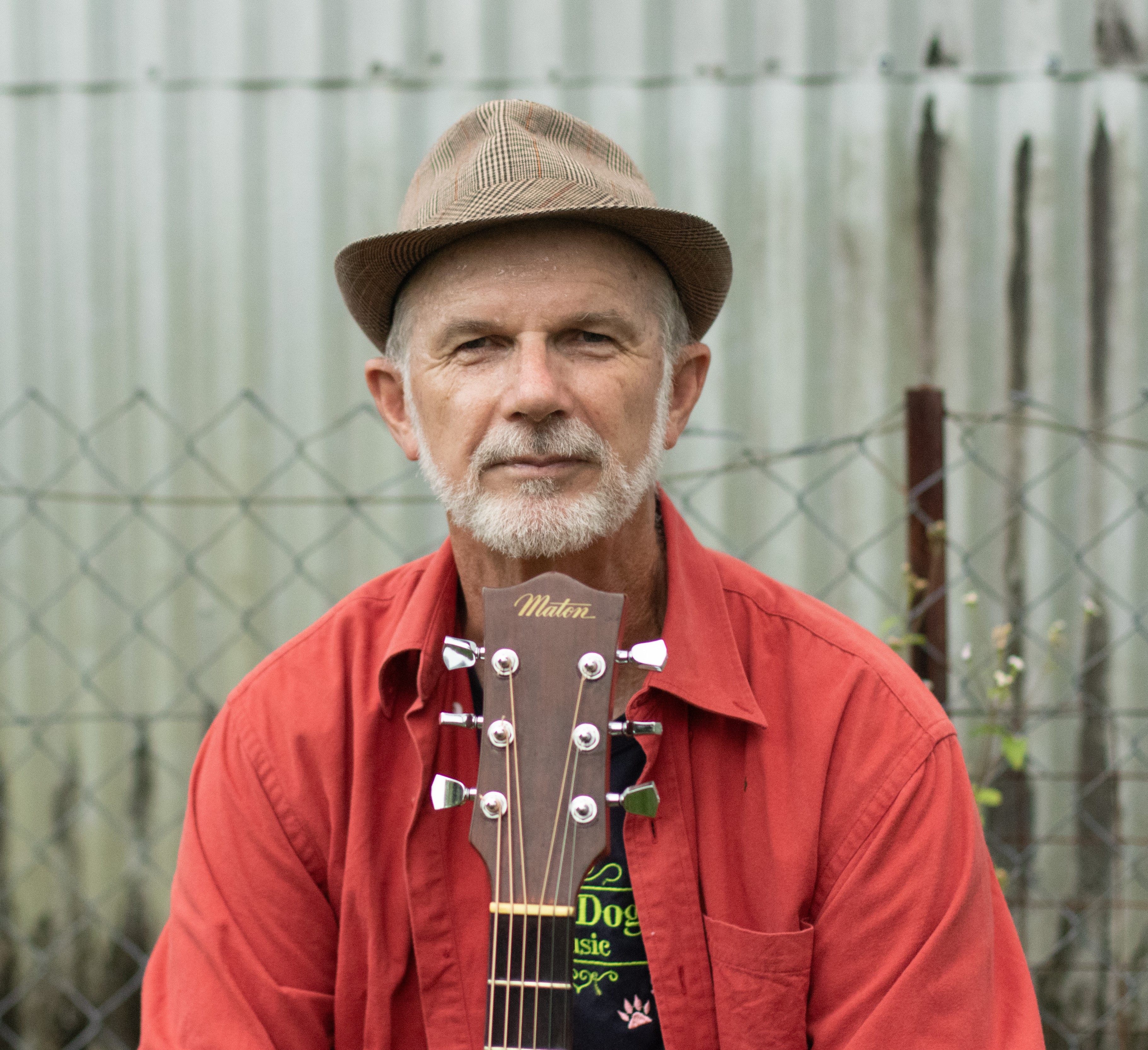 Pete 'Two Dogs' McDonald, singer in Cairns