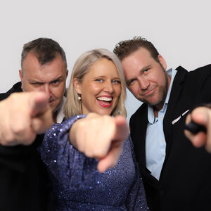 3's A Crowd, musical duo in Cairns, photo 2