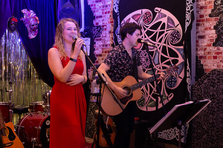 Sunset Serenade, musical duo in Cairns