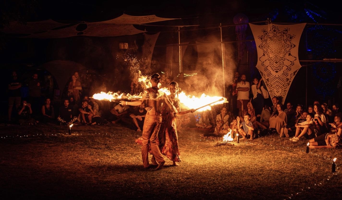 Dragon Queen Fire Show, fire performer in Cairns