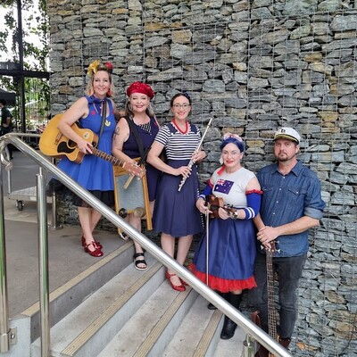 Whiskey Boat, folk band in Cairns, photo 2