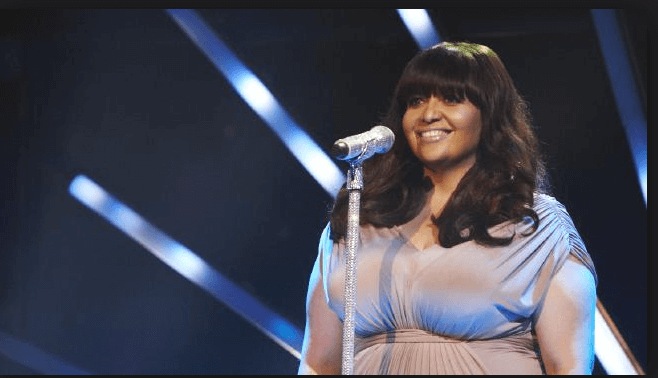 Rochelle Pitt, singer in Cairns