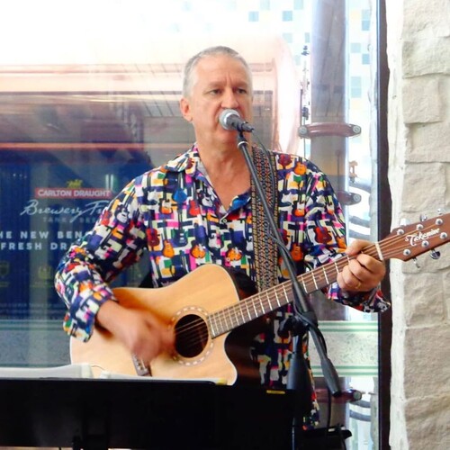 Patrick Briscoe, singer in Camden, photo 3