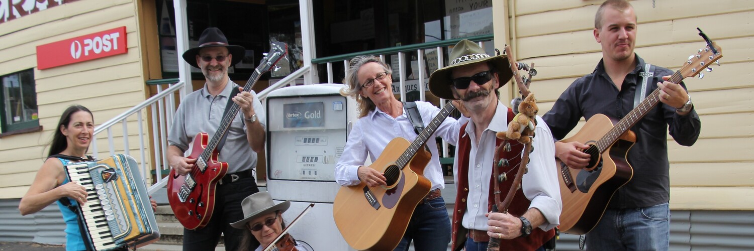 McQuoids Offering Bushband, bush band in Canberra, photo 3