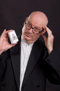 Christopher Charles, magician in Canberra, photo 2