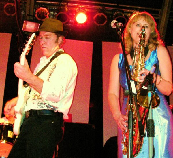 Chain, musical duo in Perth, photo 2