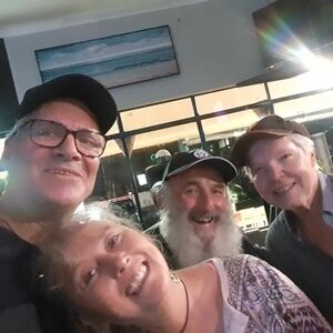 Cheryl Hall and the Wisemen, cover band, photo 2