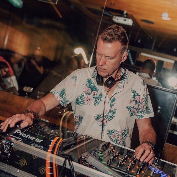 Ken@Work, dj in City of Melbourne
