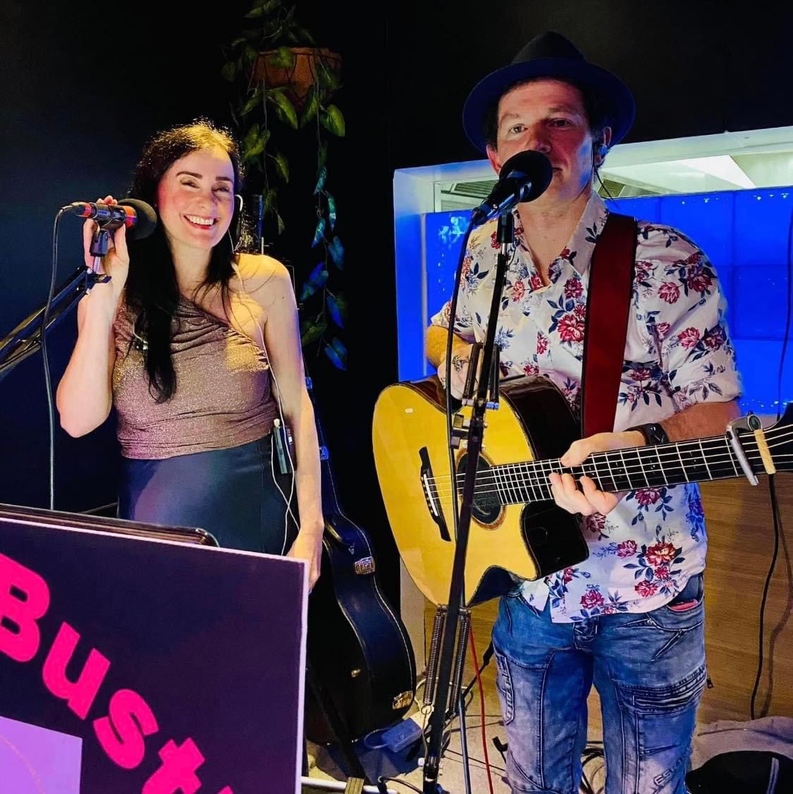 Hustle & Bustle, musical duo in City of Melbourne