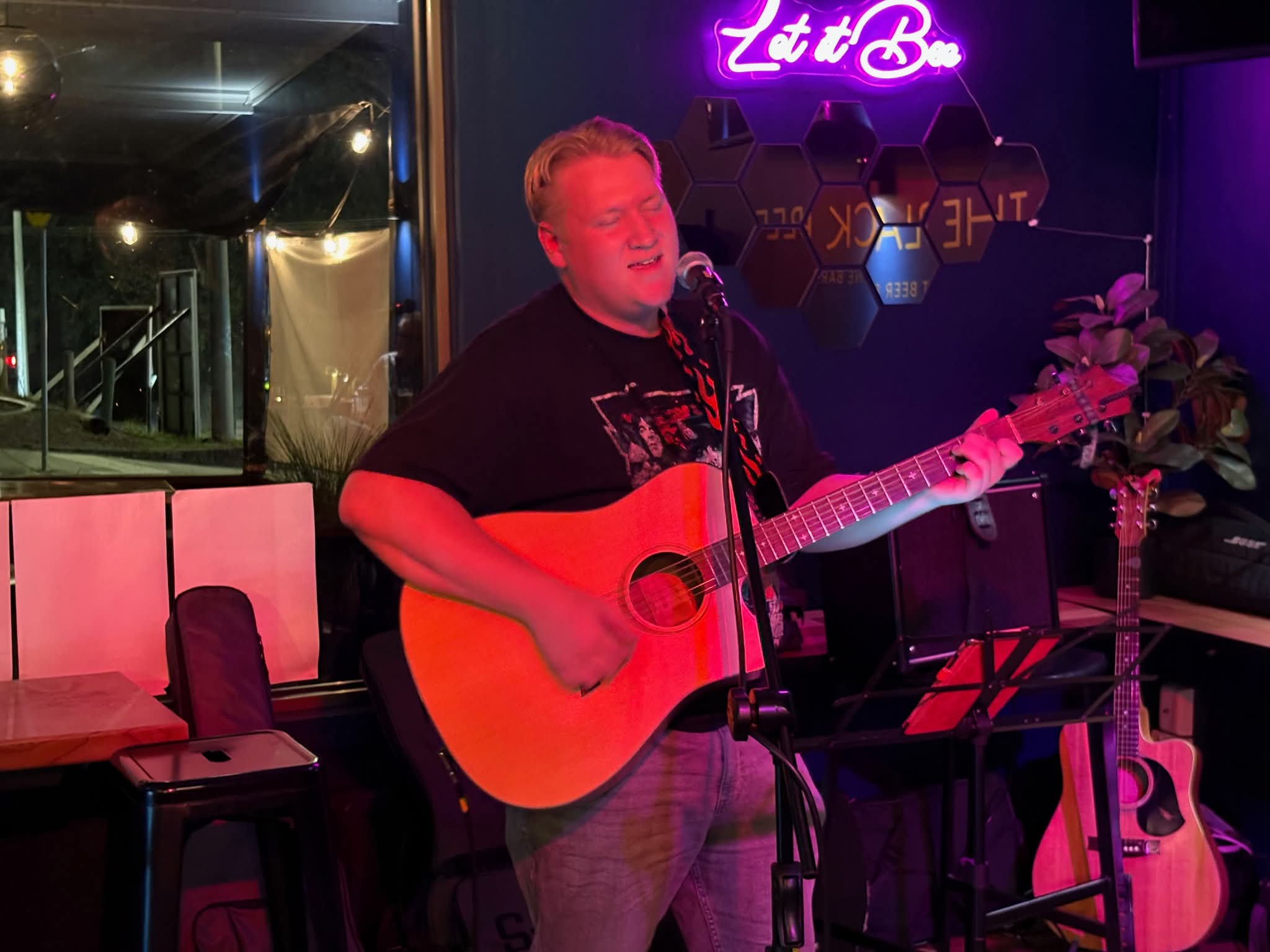Conor Sneddon, singer-songwriter in Clyde North