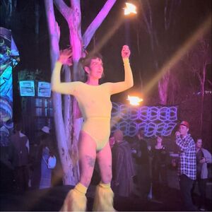 Faeya FlowFire, fire performer in Coffs Harbour, photo 2