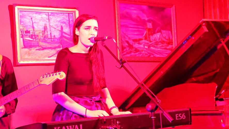 Hannah Luke (Athena Joy), singer in Coffs Harbour, photo 3