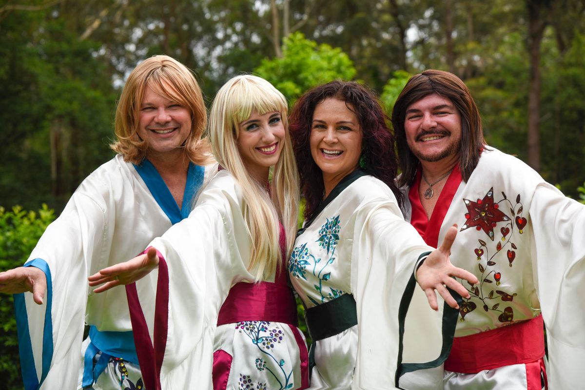 Super Trouper ABBAsolutely Live, cover band