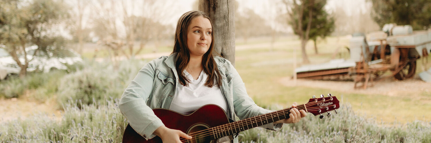 Emily Reynolds Music, singer in Cowra, photo 3