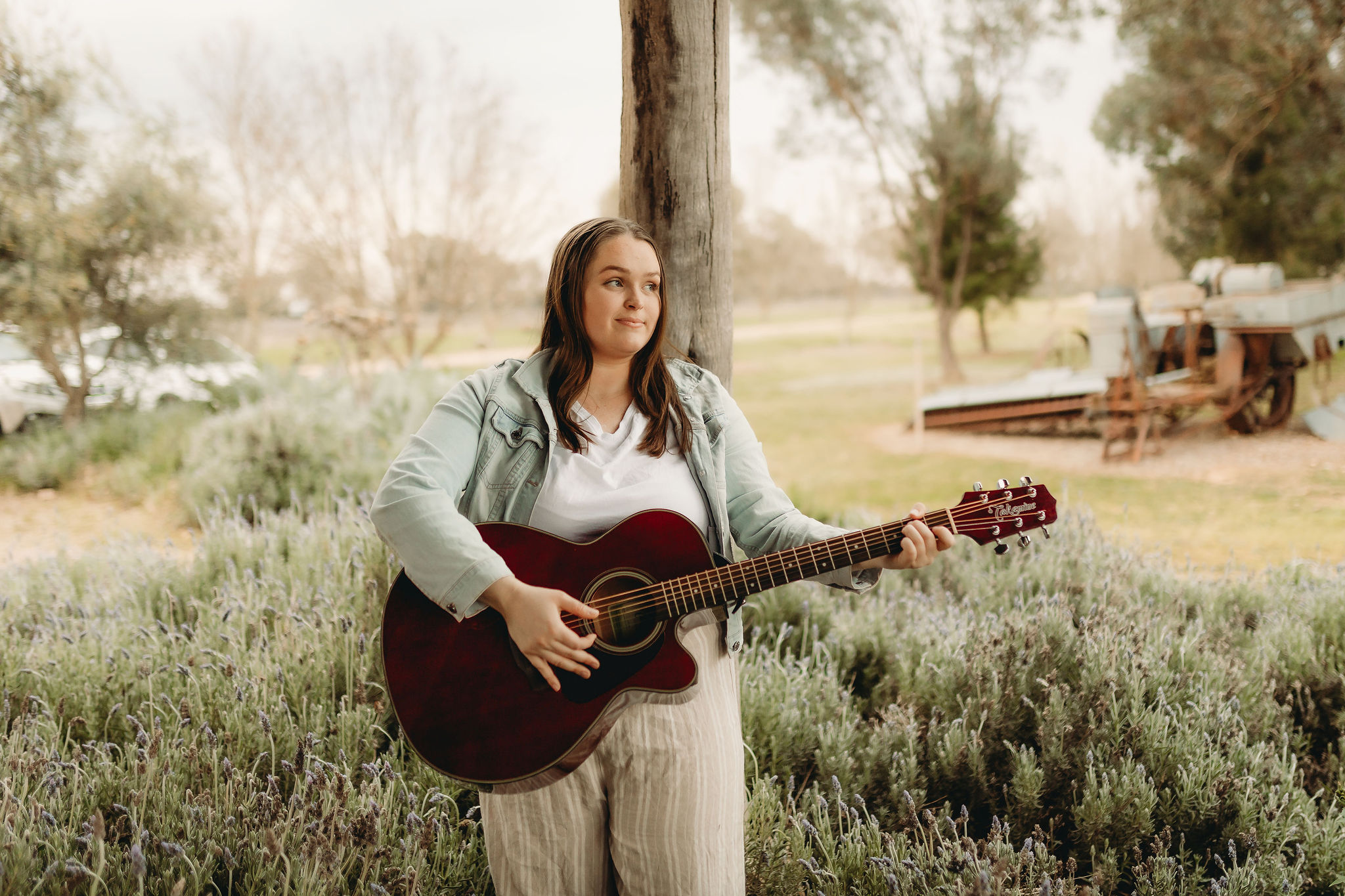 Emily Reynolds Music, singer in Cowra