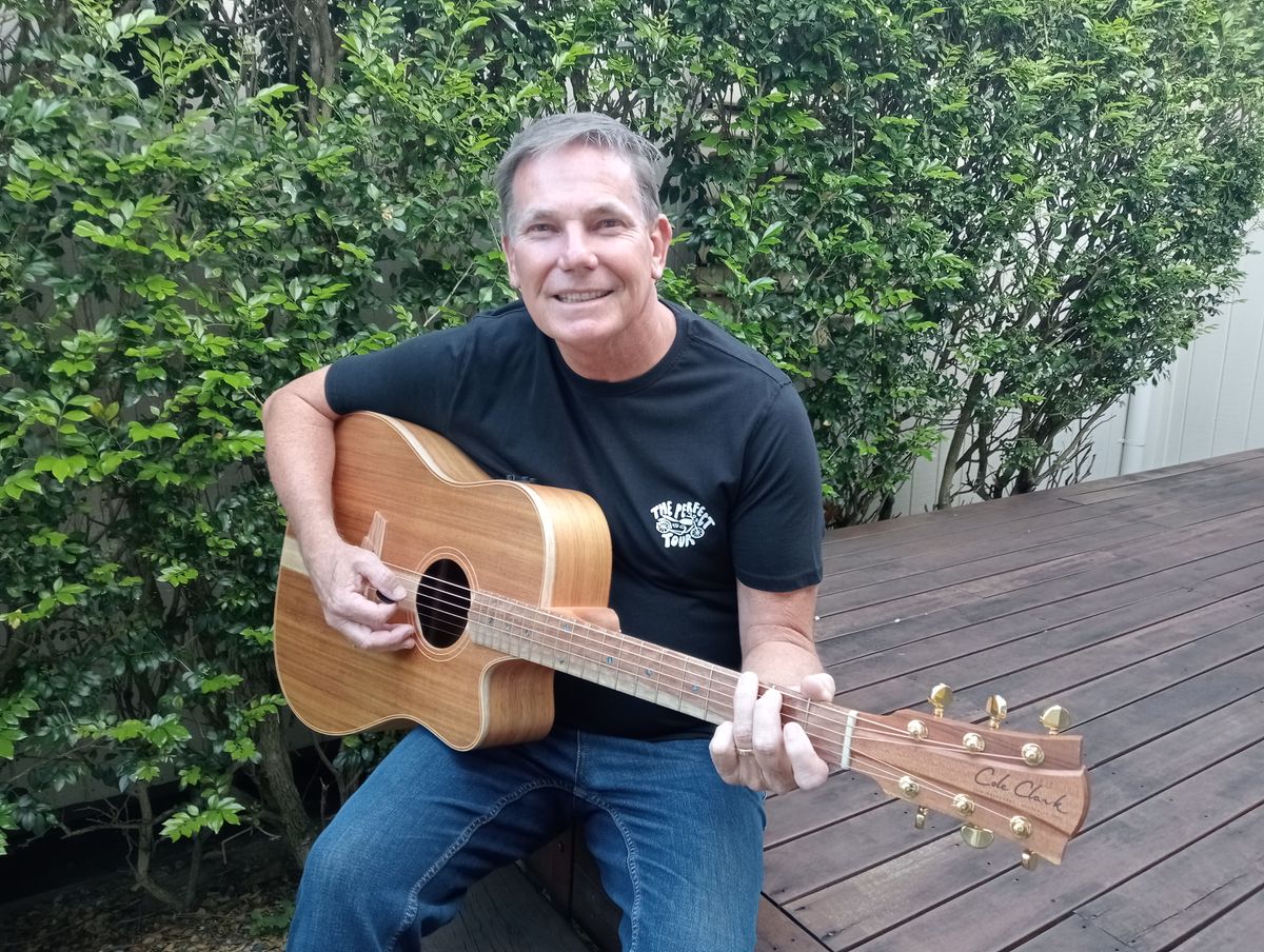 Dave, guitarist