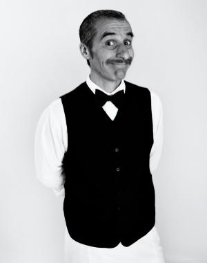 Jacques the French Waiter, roving entertainer in Daylesford, photo 2