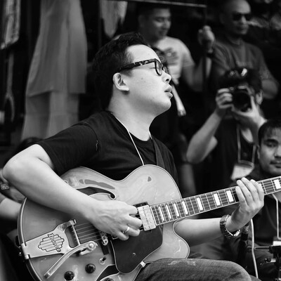 Gurunghari, singer in Devonport, photo 2