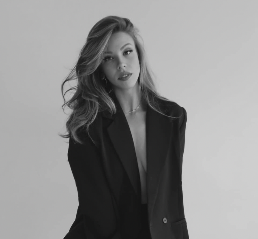Brittany Leo, dj