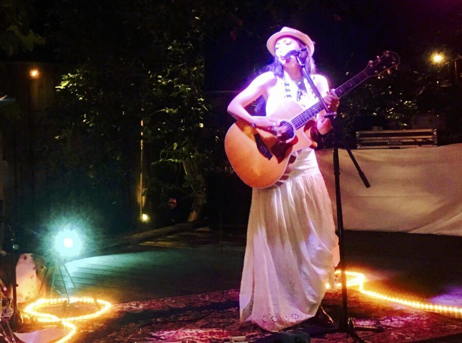 DOVE, singer in Perth, photo 2