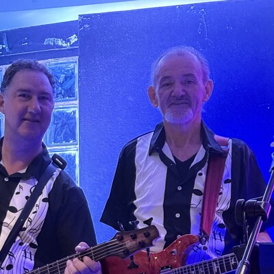 Switch, musical duo in Dubbo, photo 2