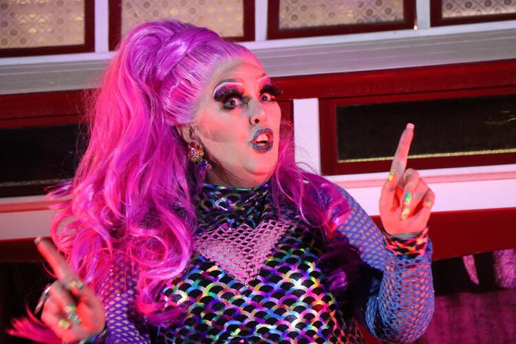 Lady Lou Bricant - Flabulous Drag Queen, live in Echuca, photo 3