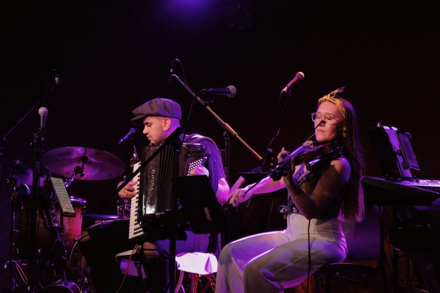 Emily Gelineau & Danilo da Paz, pianist in Perth, photo 3