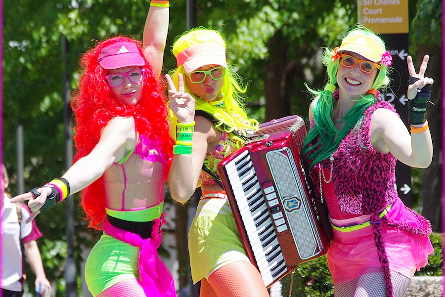 Fluro Trash, roller skating in Perth, photo 2