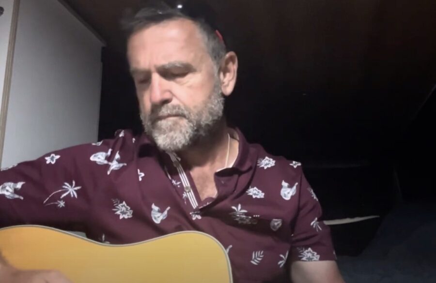 Gary Daglish Solo, singer in Perth
