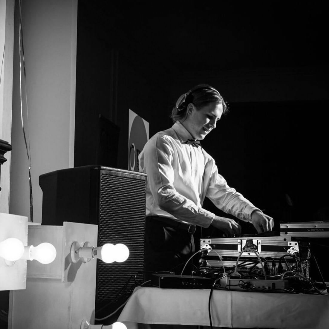 Noah Stott, dj in Geelong