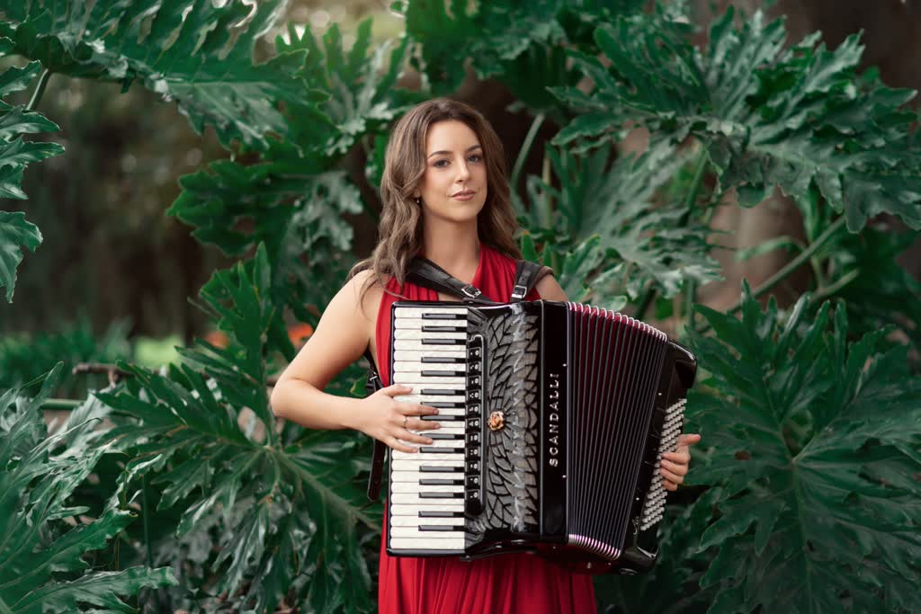 Accordion Lucy, accordion player in Geelong, photo 2