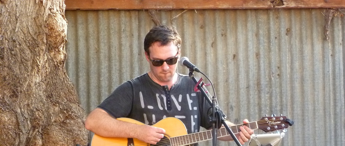 Dean Betts Music, musical soloist in Geelong