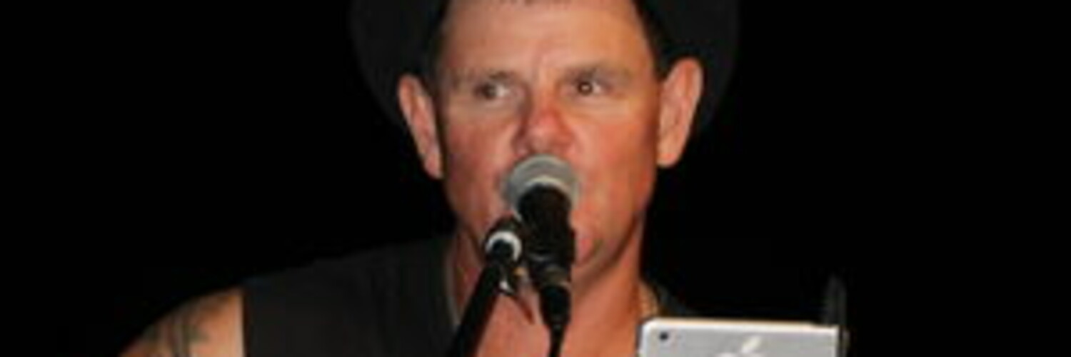 Steve Coghill, singer in Geelong, photo 3