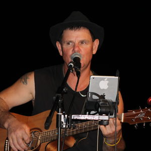 Steve Coghill, singer in Geelong, photo 2
