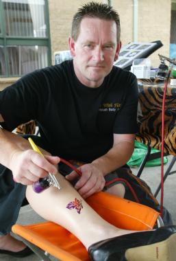 Air With Flair, body painting in Geelong