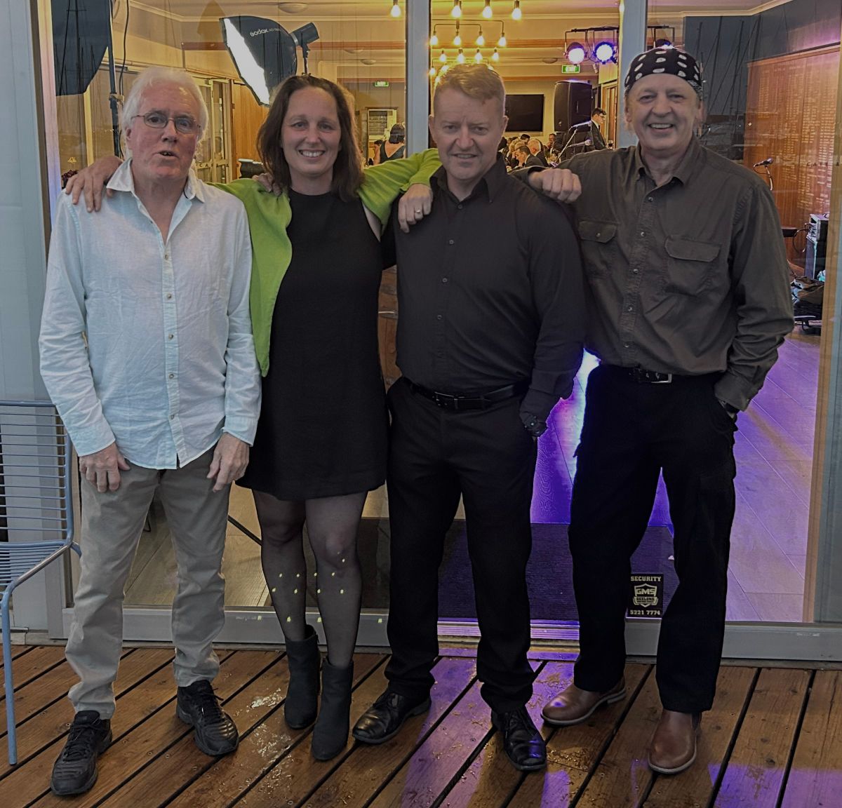 Retro Thieves Band, cover band in Geelong