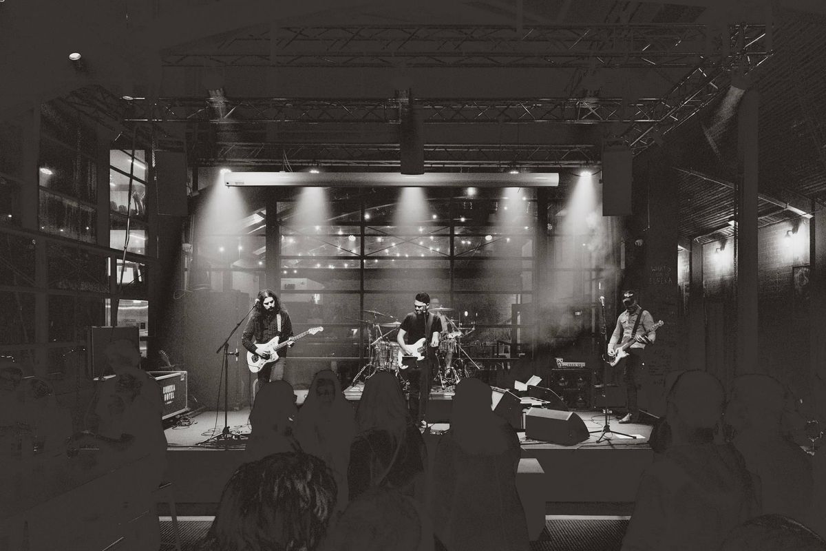 The Middle, cover band in Geelong
