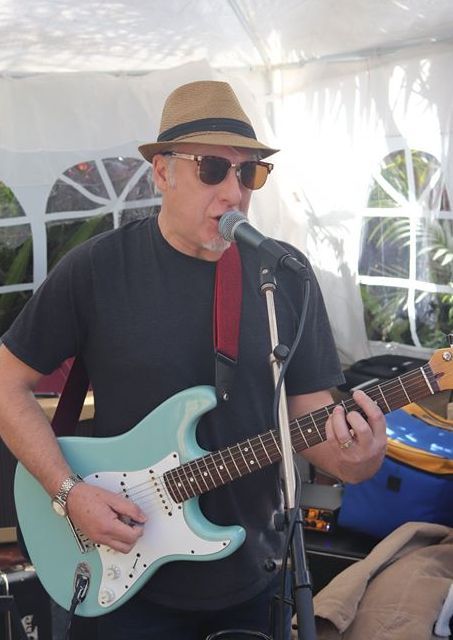 Kenny Miller, musical soloist in Geelong
