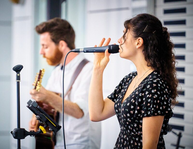 Gloria Viggiano, musical duo in Perth, photo 3