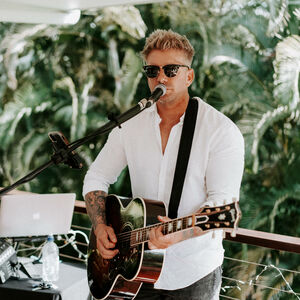 Chris AKA Hutch, country singer in Gold Coast, photo 2
