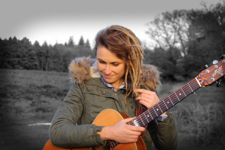Majelen, singer-songwriter in Gold Coast, photo 3