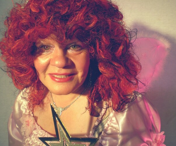 Bubble's Christmas Cracker, comedian in Gold Coast, photo 3